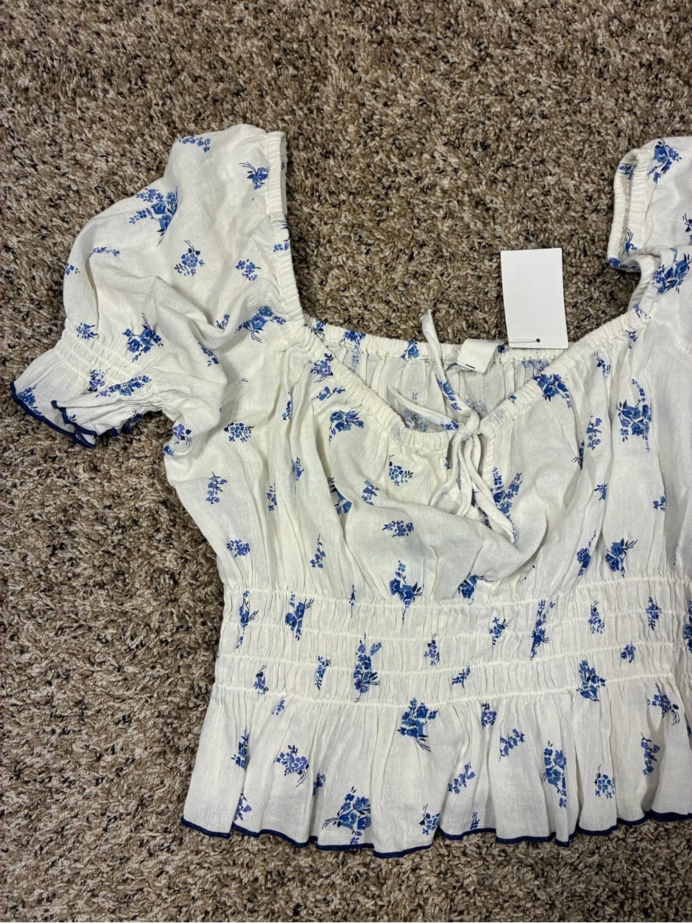 H&M Puff Sleeve Smocked Floral Cotton Cropped Top - Picture 3 of 14